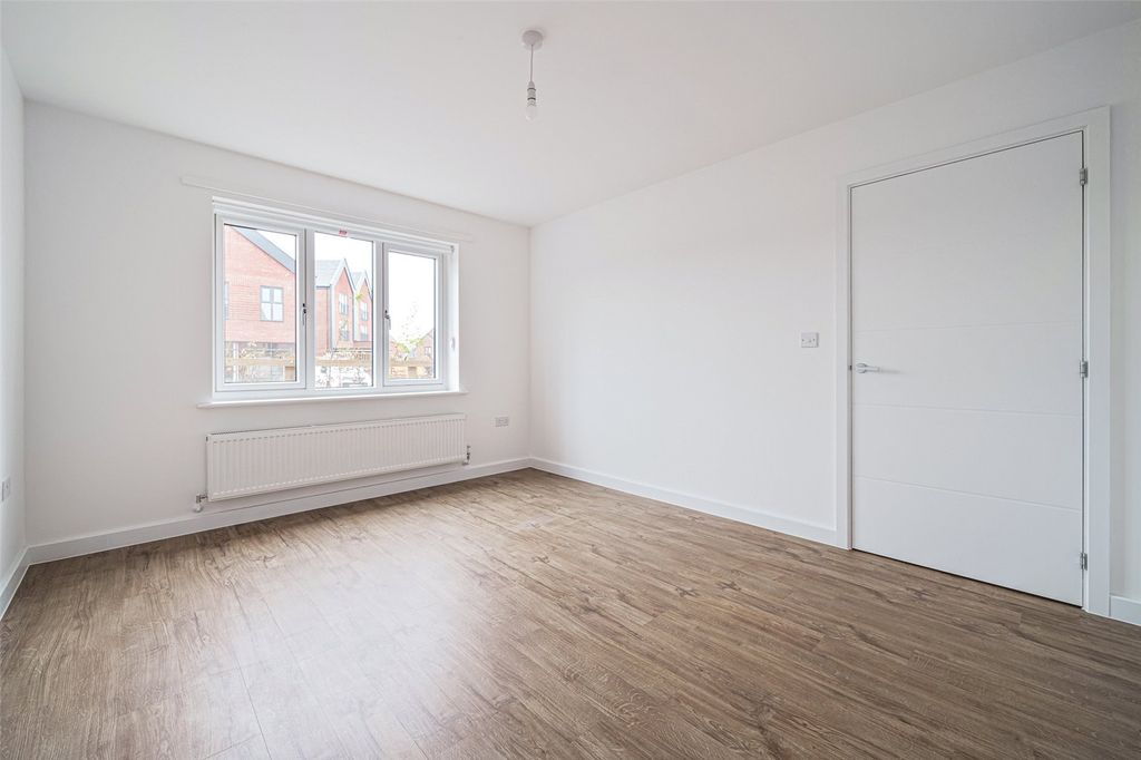 Property photo 2 of 11 Picture No. 02