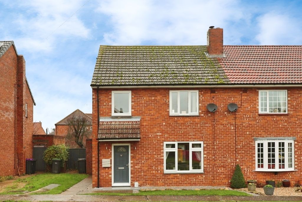 Property photo 1 of 20 4699382