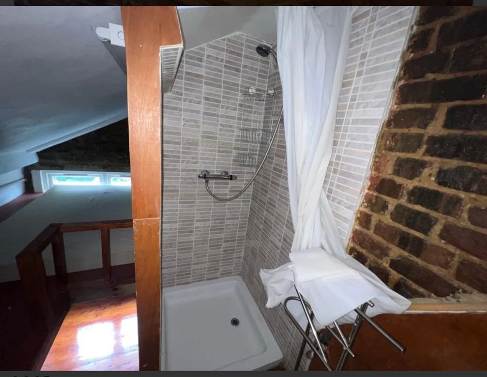 Property photo 3 of 5