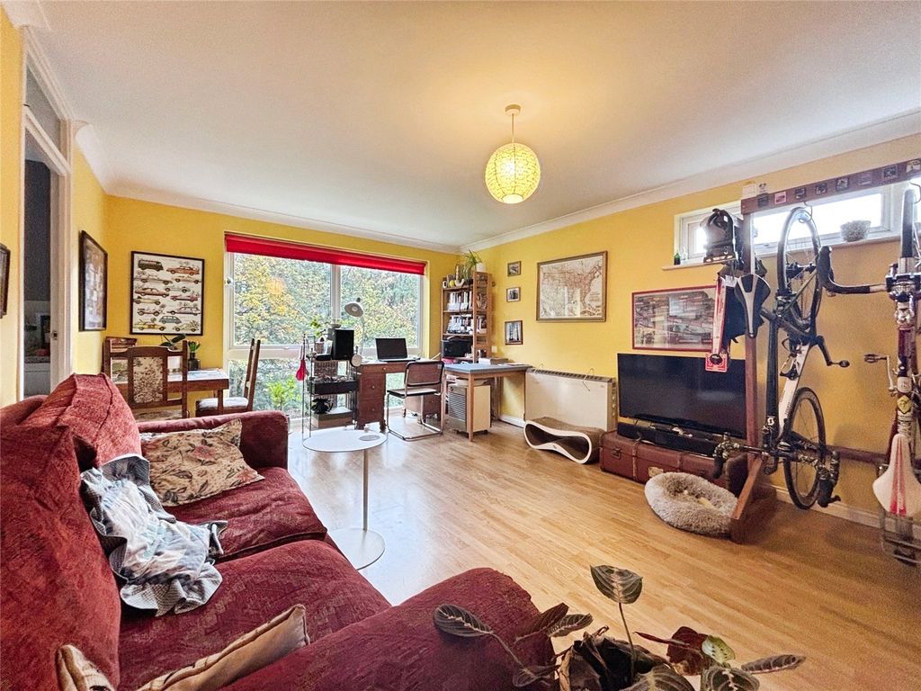 Property photo 2 of 11 Picture No. 04