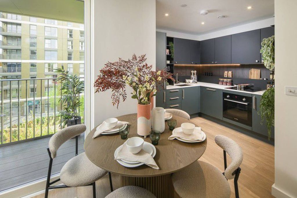 Property photo 1 of 19