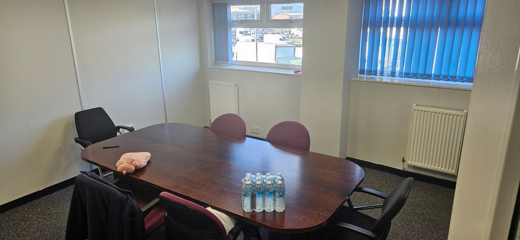 Property photo 3 of 4