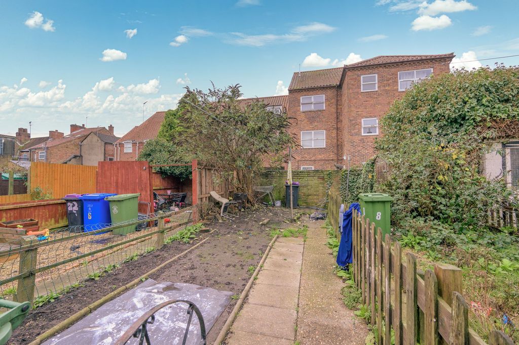 Property photo 2 of 2