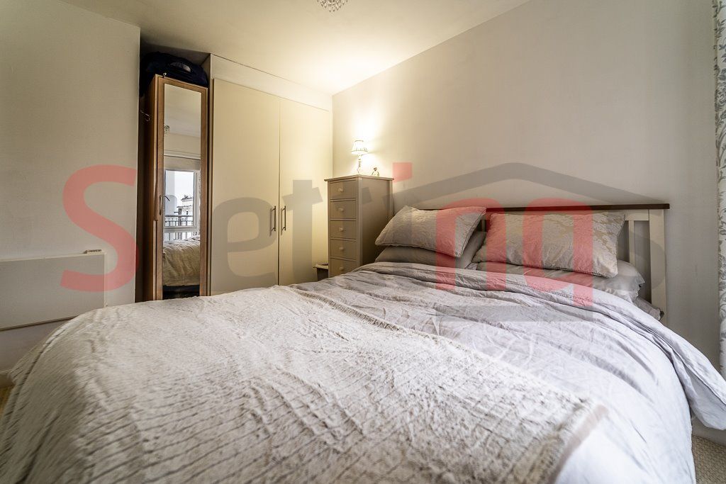 Property photo 2 of 21 Gallery