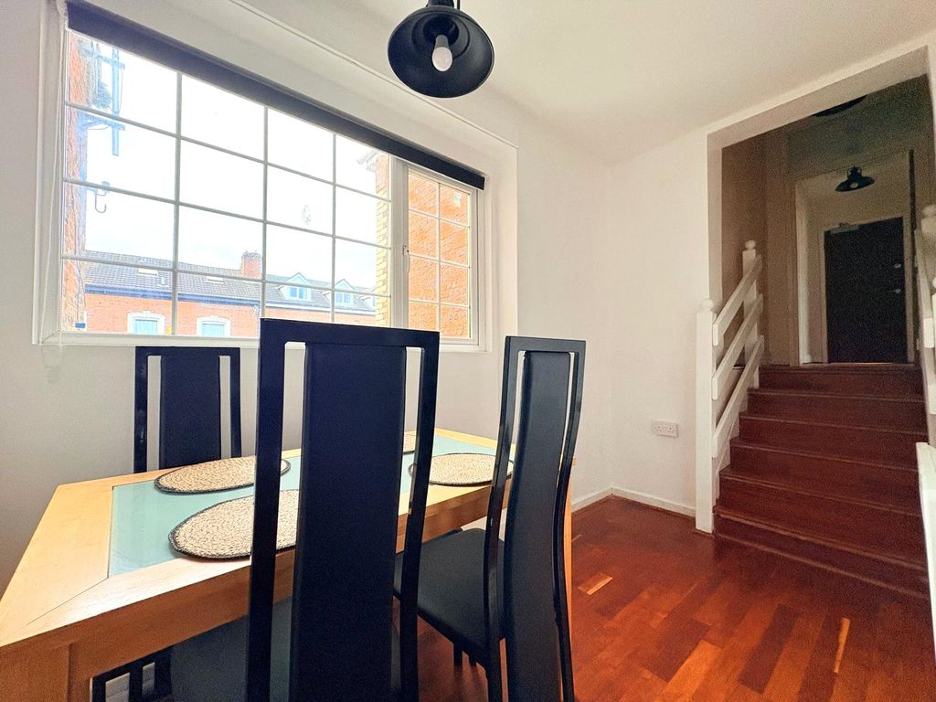 Property photo 3 of 6 Picture No. 04