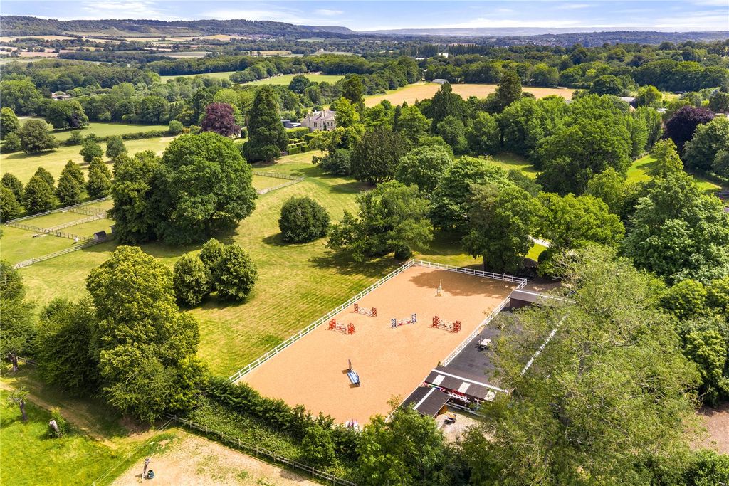 Property photo 3 of 20 Equestrian