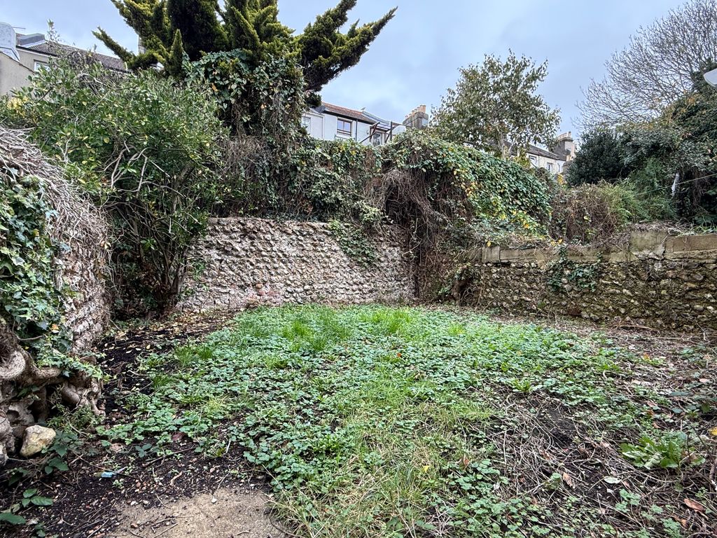 Property photo 3 of 10