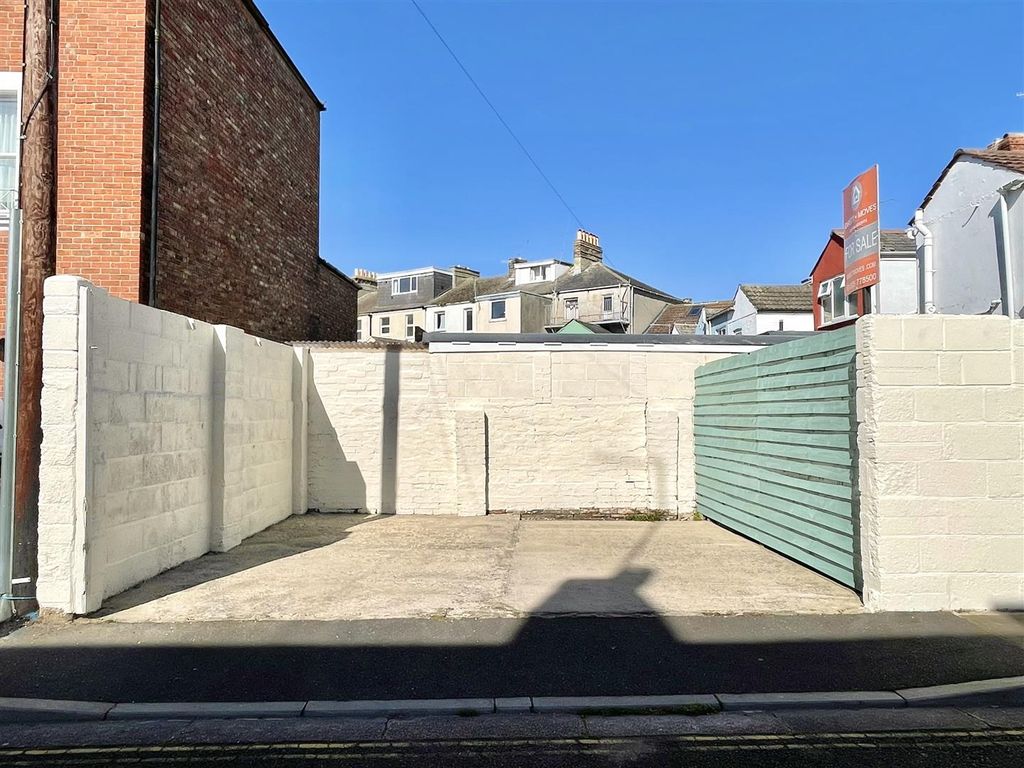 Property photo 2 of 25 Img_5183.Jpeg