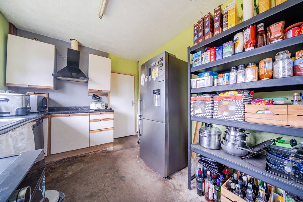 Property photo 3 of 19 1515009-5-6A9Ffa7...