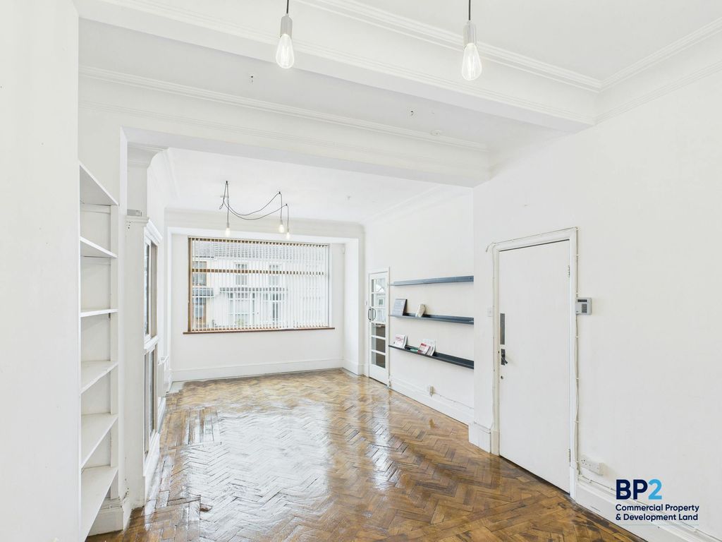 Property photo 2 of 25 Cam03725G0Pr0067Still003.Jpg