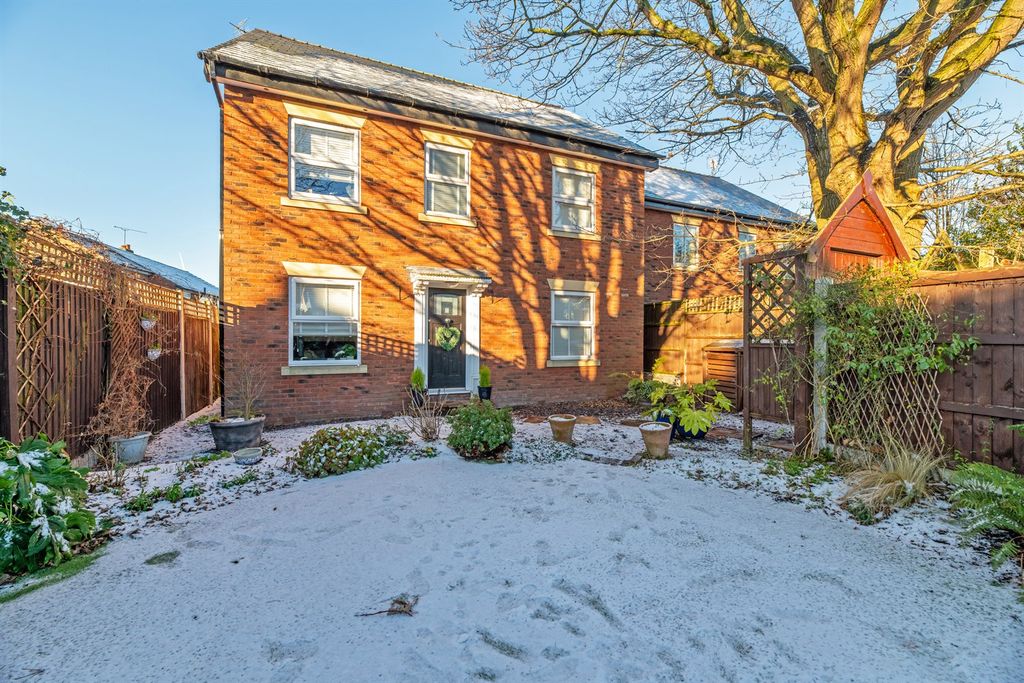 Property photo 1 of 26 (Main)