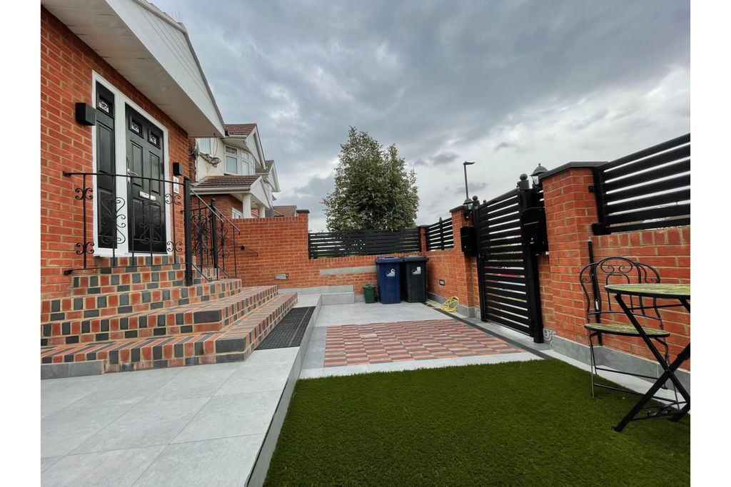 Additional image 7 of 6 bed end terrace house for saleWhitton Avenue West, Greenford UB6