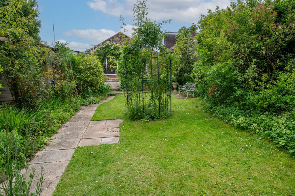 Property photo 2 of 15 Photo 11