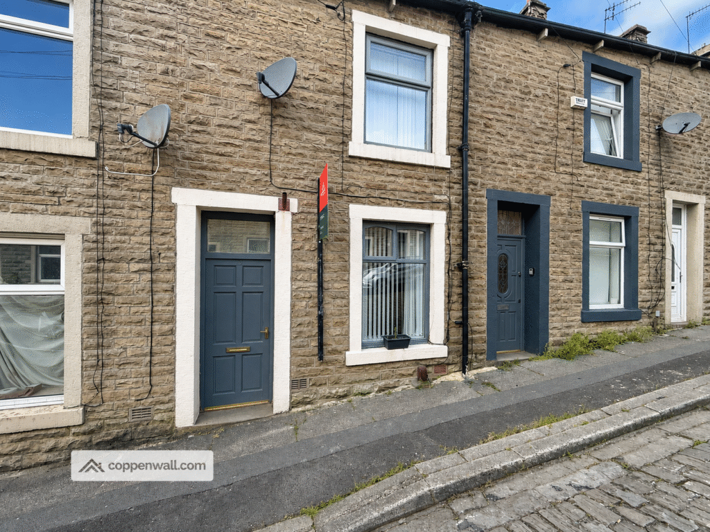 Property photo 1 of 25