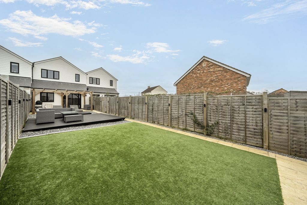 Property photo 1 of 19 141757446995B4E418Efa