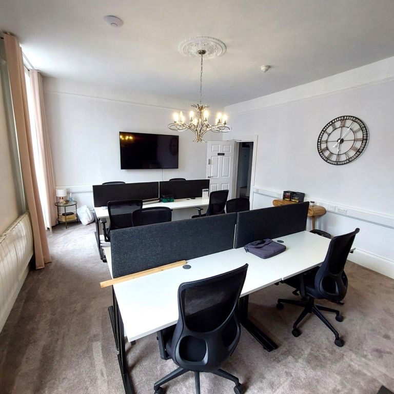Property photo 2 of 7