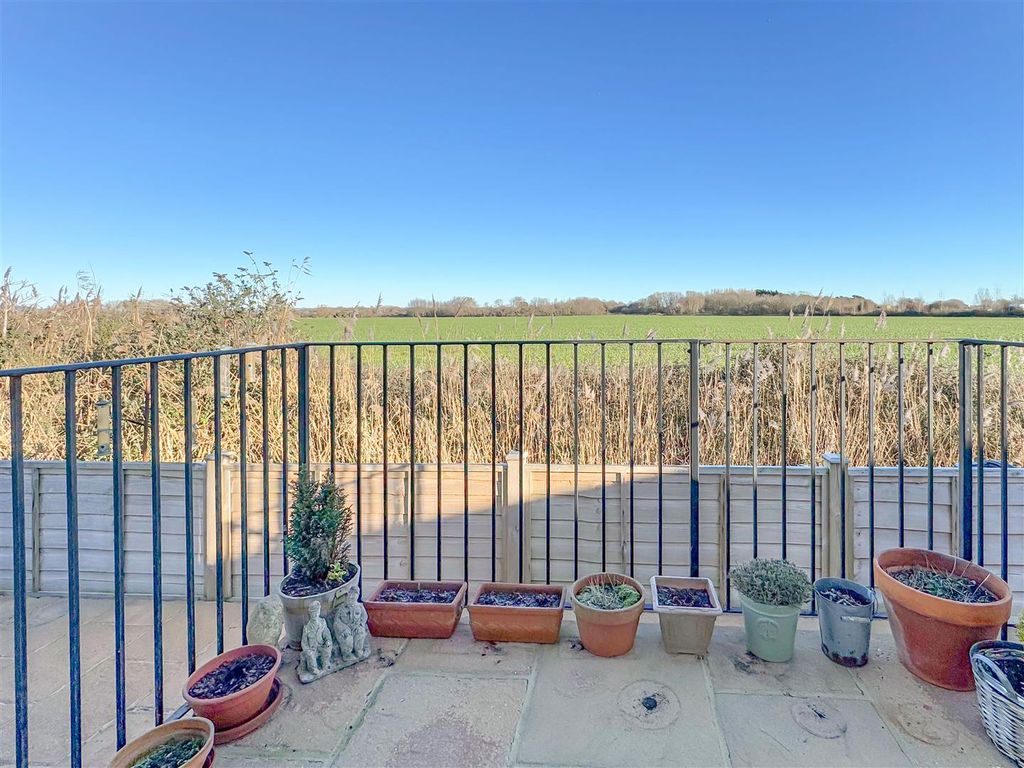 Property photo 2 of 12 Img_2110.Jpg