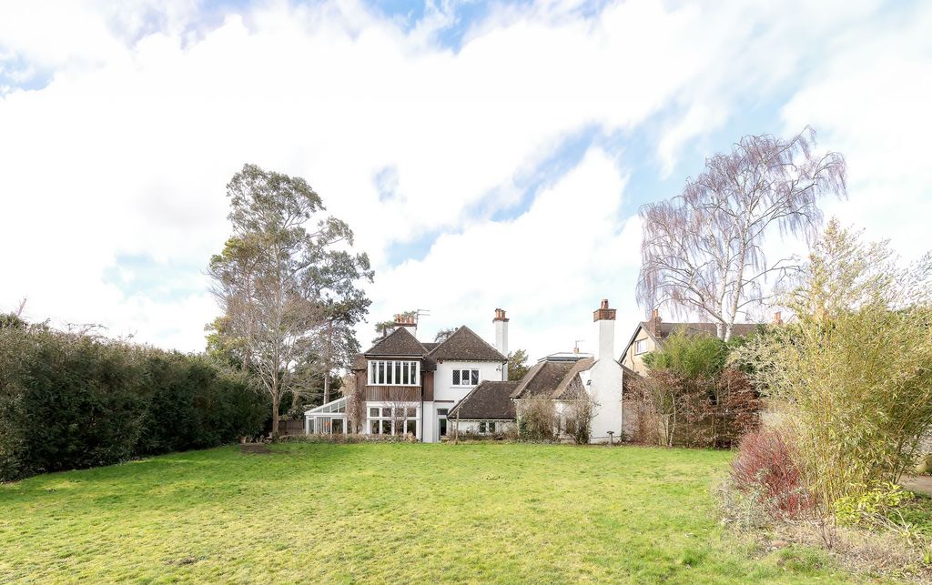 Property photo 3 of 24