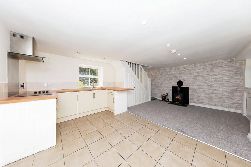 Property photo 3 of 18 Picture No. 08