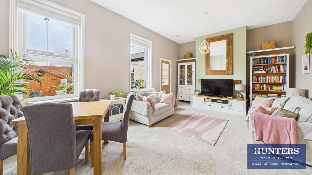 Property photo 3 of 12 Living/Dining Room