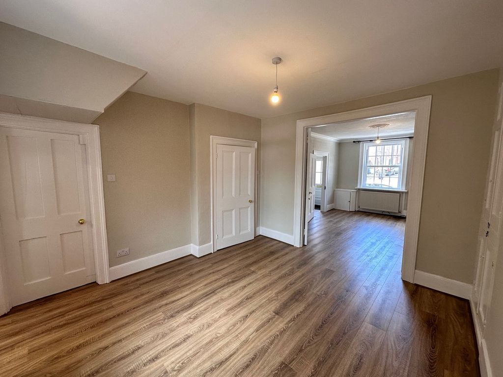 Property photo 3 of 13 Dining Room