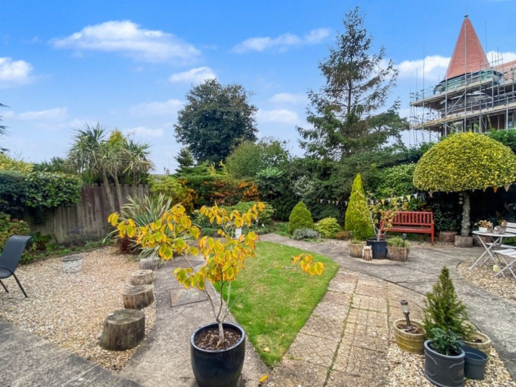 Property photo 3 of 14 4537818