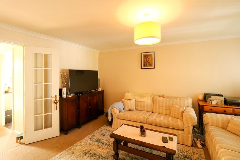 Property photo 3 of 15 Living Room