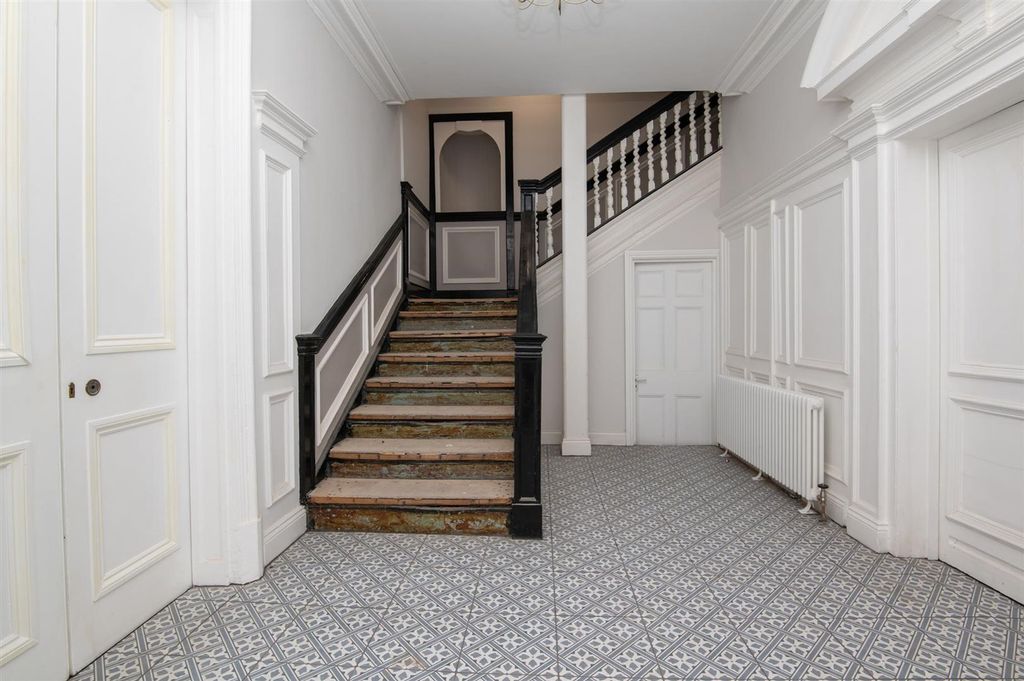 Property photo 3 of 14 The-Court-House-Bs1-2Ey-5.Jpg