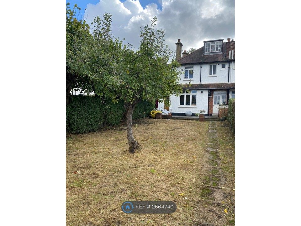 Property photo 2 of 8 Garden Towards House