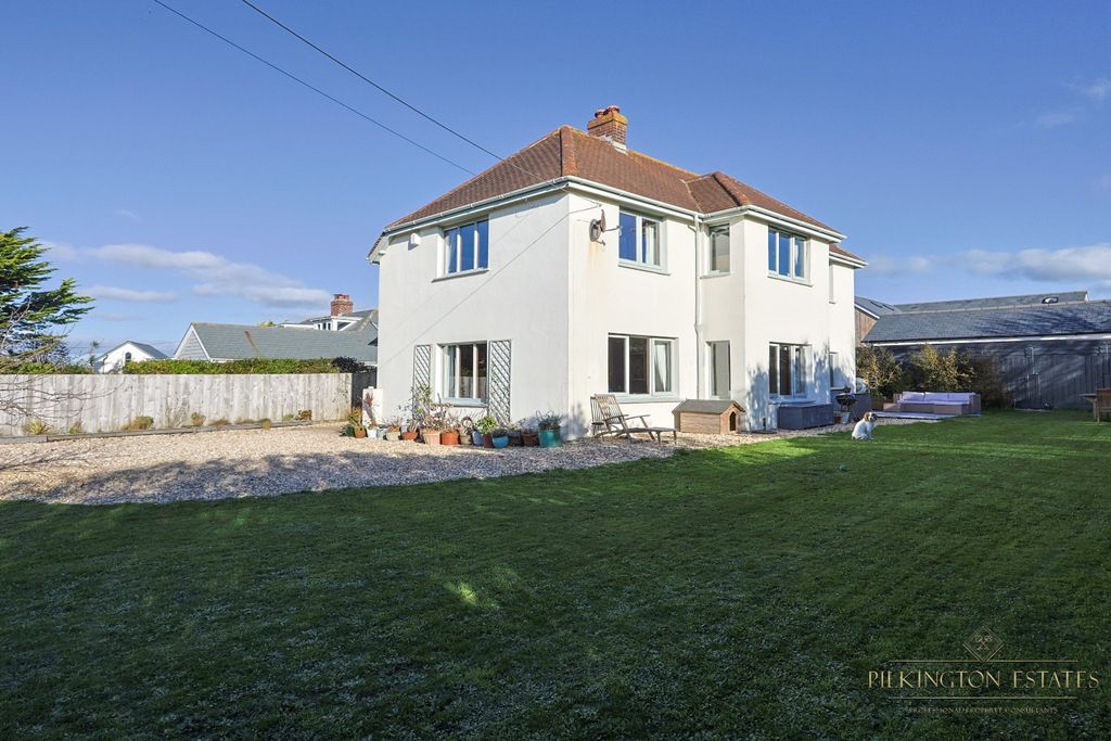 Property photo 1 of 36 4628760