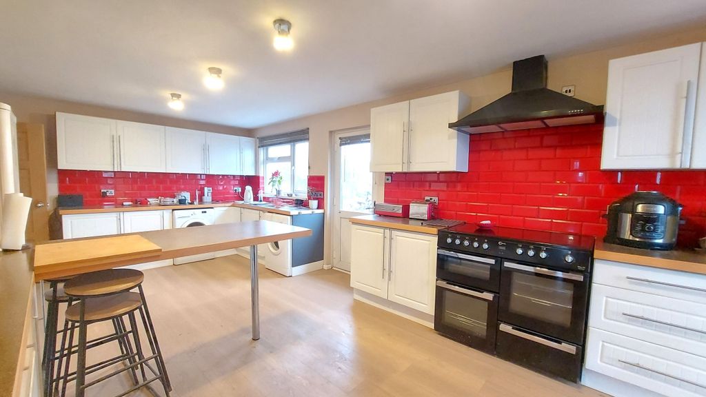 Additional image 4 of 3 bed detached bungalow for saleApple Croft, Treligga Downs Road, Delabole PL33