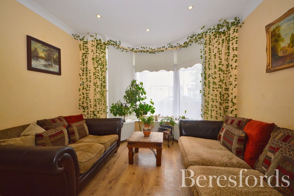 Property photo 3 of 11 Picture No. 40