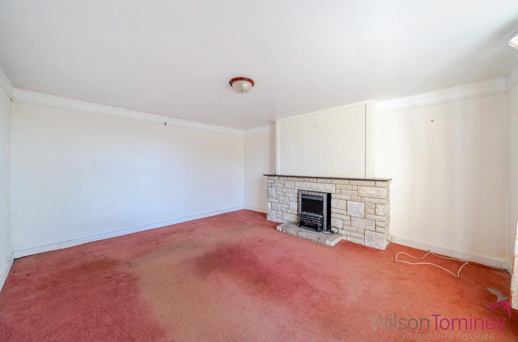 Property photo 2 of 26 0d512E9E-92dc-475A-B402-dc3Fdd94Cec1.Jpg