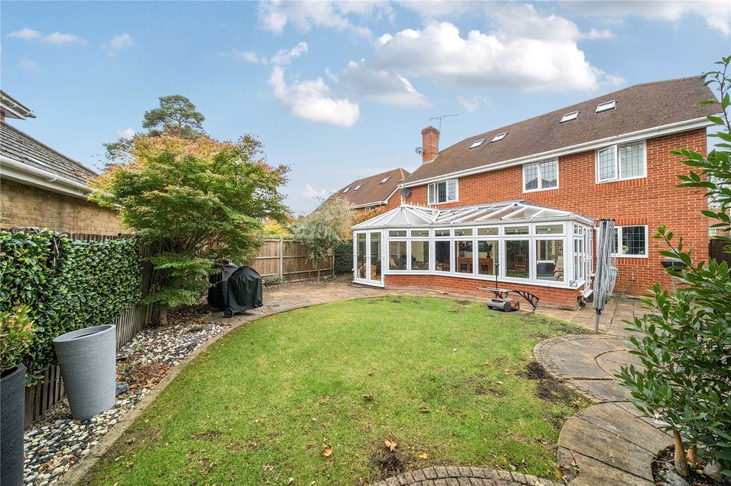 Property photo 2 of 31 Picture No. 38