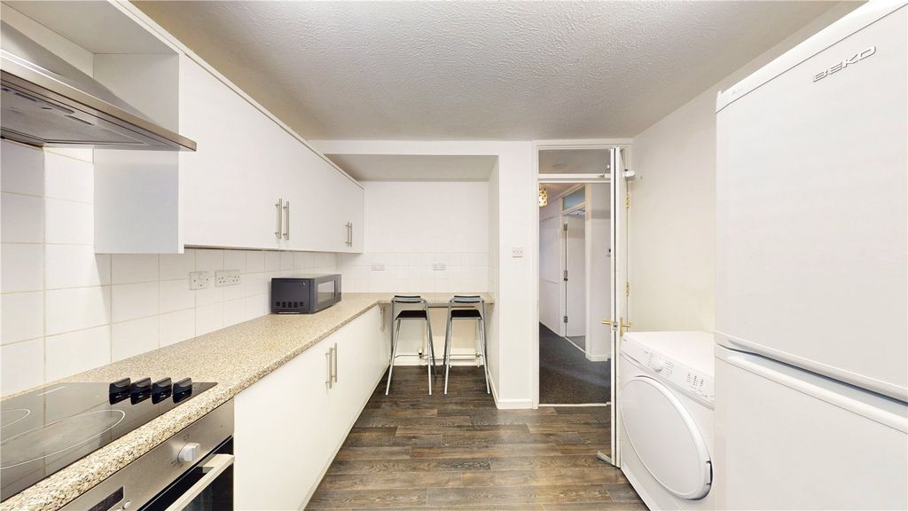 Property photo 3 of 12 Picture No. 04