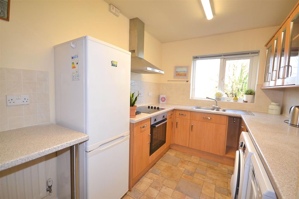 Property photo 3 of 8 4 (1).Png