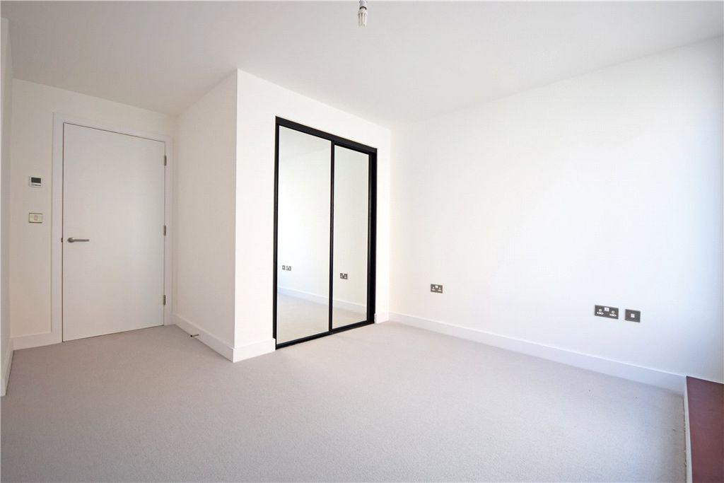 Property photo 3 of 10 Picture No. 06