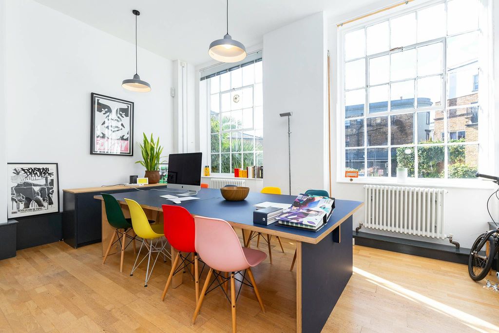 Property photo 2 of 29 Canonbury Yard 21.Jpg