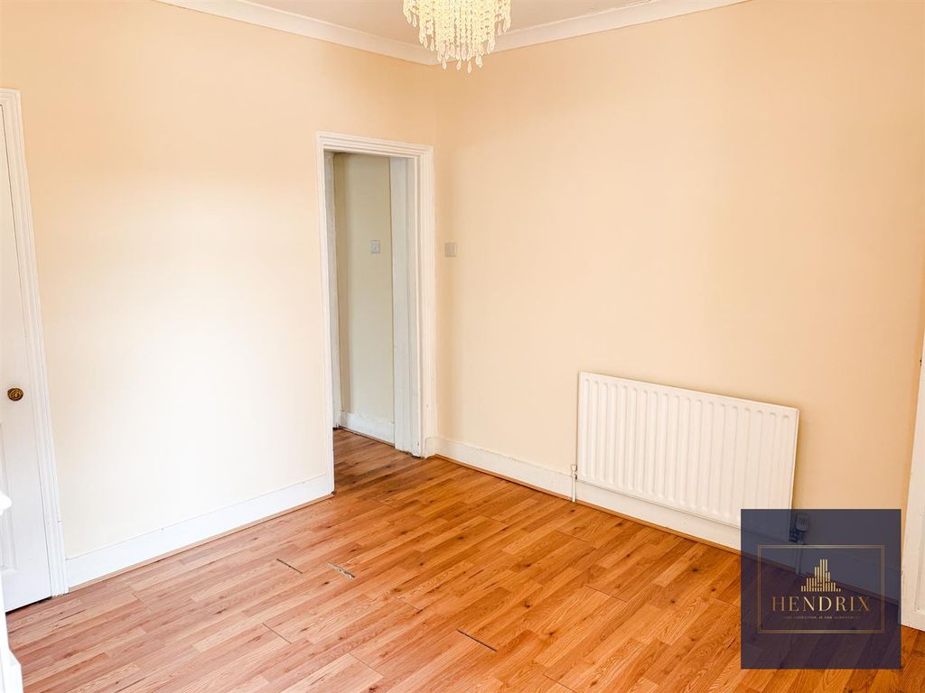 Property photo 3 of 17 Img_1464.Jpg