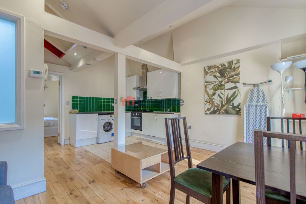 Property photo 2 of 12 Photo 2