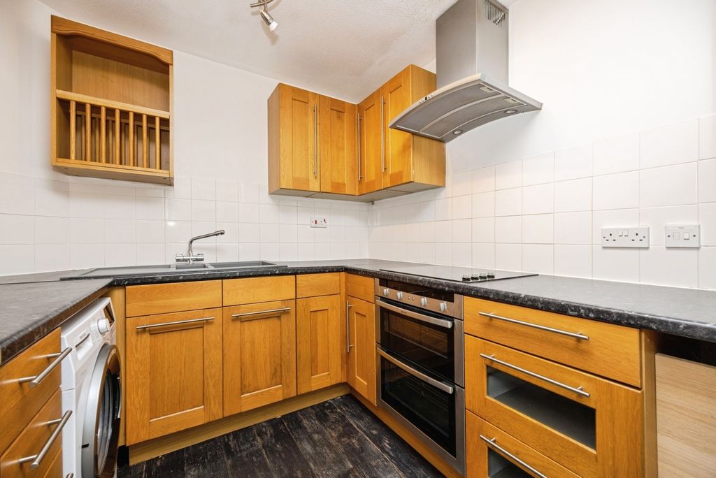 Property photo 2 of 11 Pbox-Img.Jpg