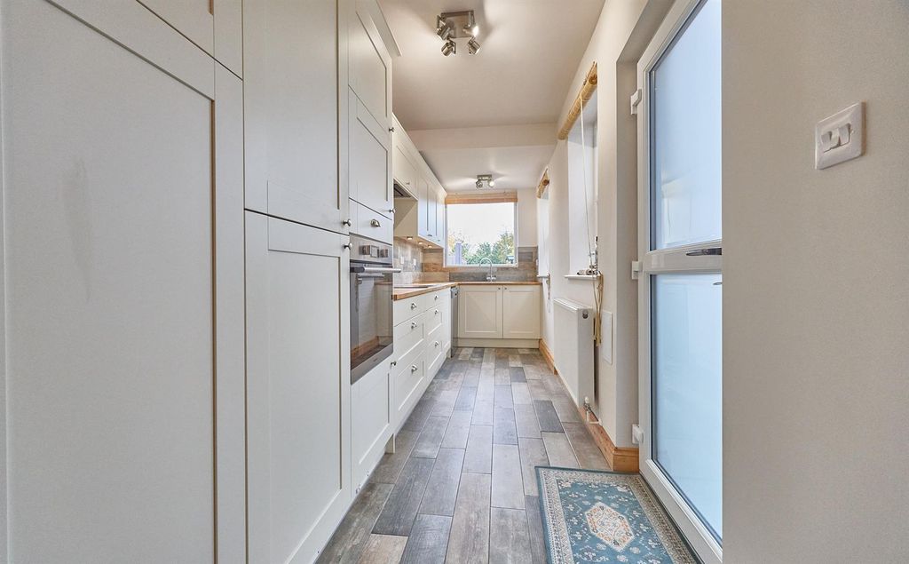 Property photo 3 of 11 Brittania Road 2.Jpg