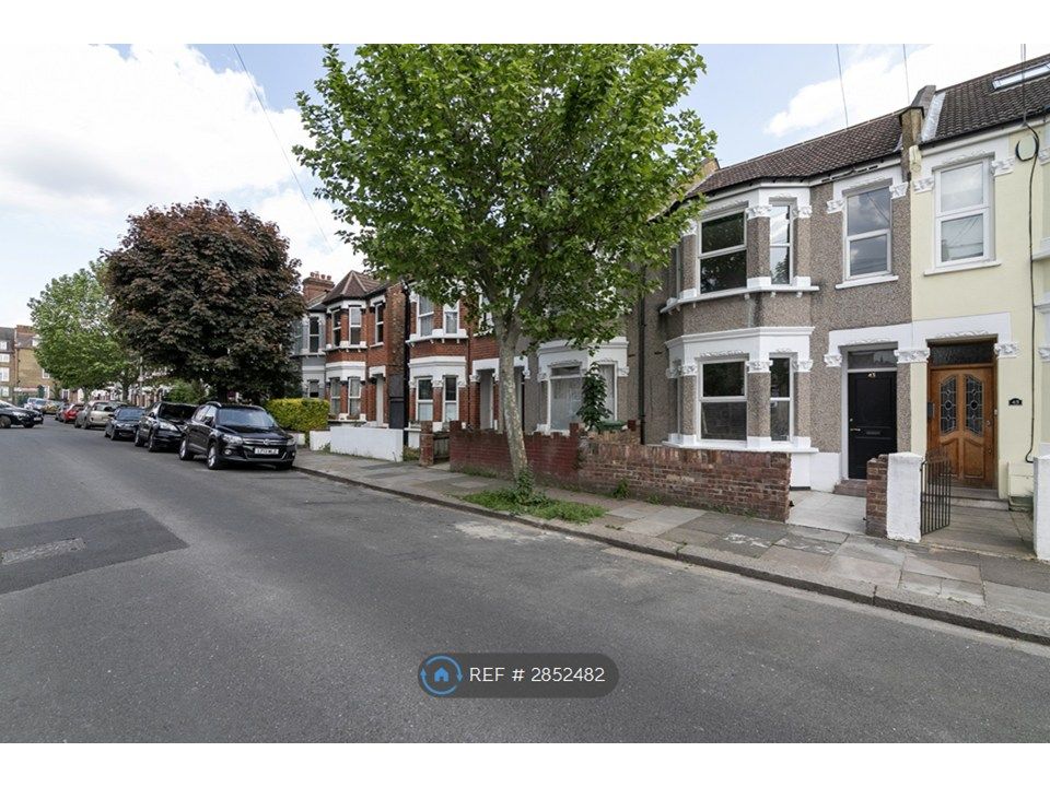 Property photo 2 of 26