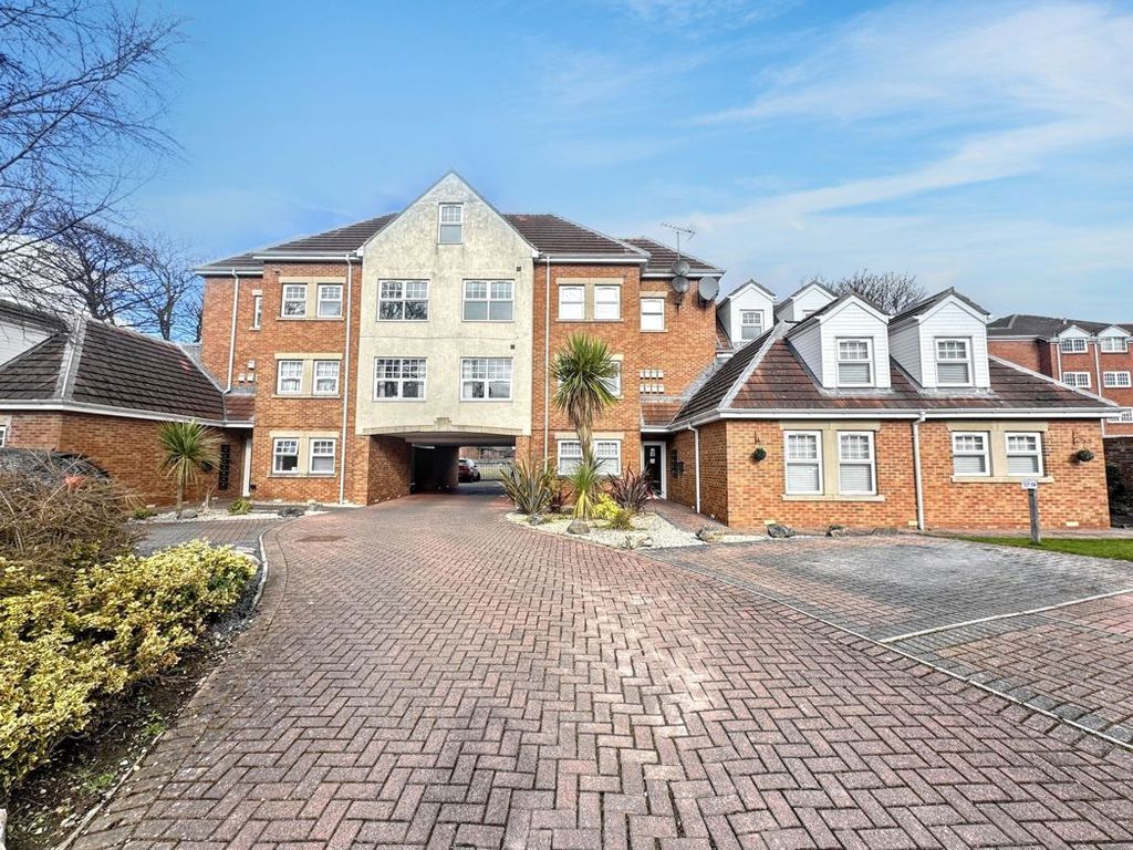 Property photo 1 of 8