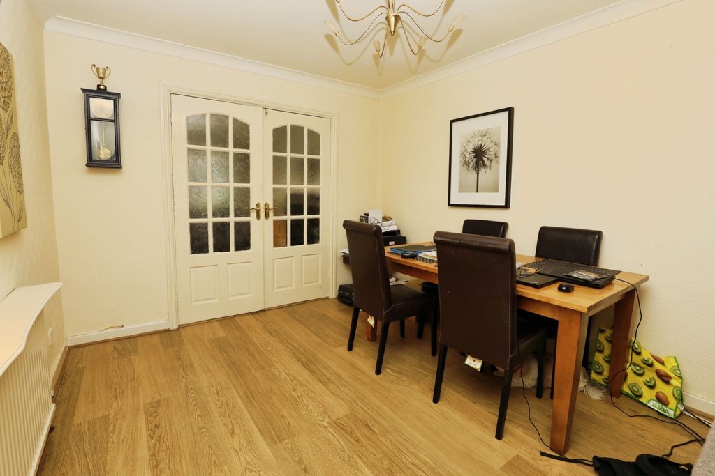 Property photo 2 of 15 Dining Room