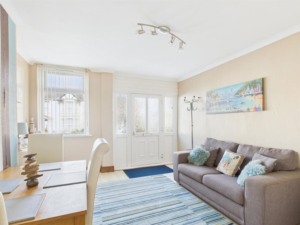 Property photo 3 of 16 Cam02295G0-Pr0178-Still001.Jpg