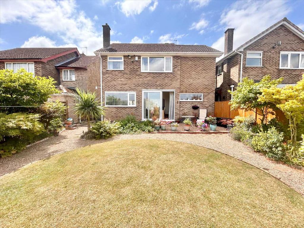 Property photo 2 of 26