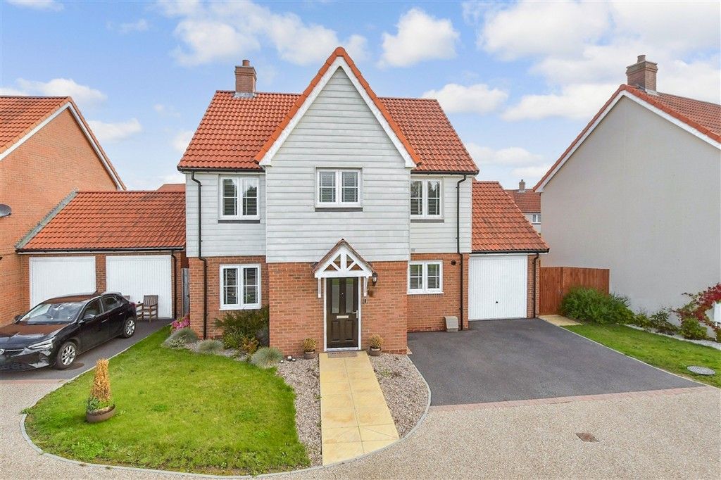 Property photo 2 of 14 External Front Web