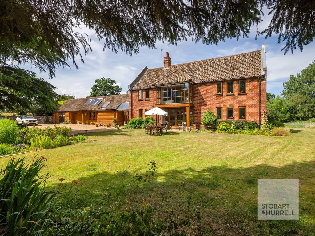 Property photo 2 of 55 Photo 58