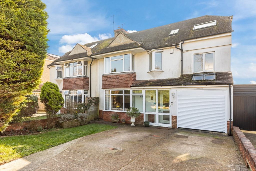 Property photo 1 of 23 4979870